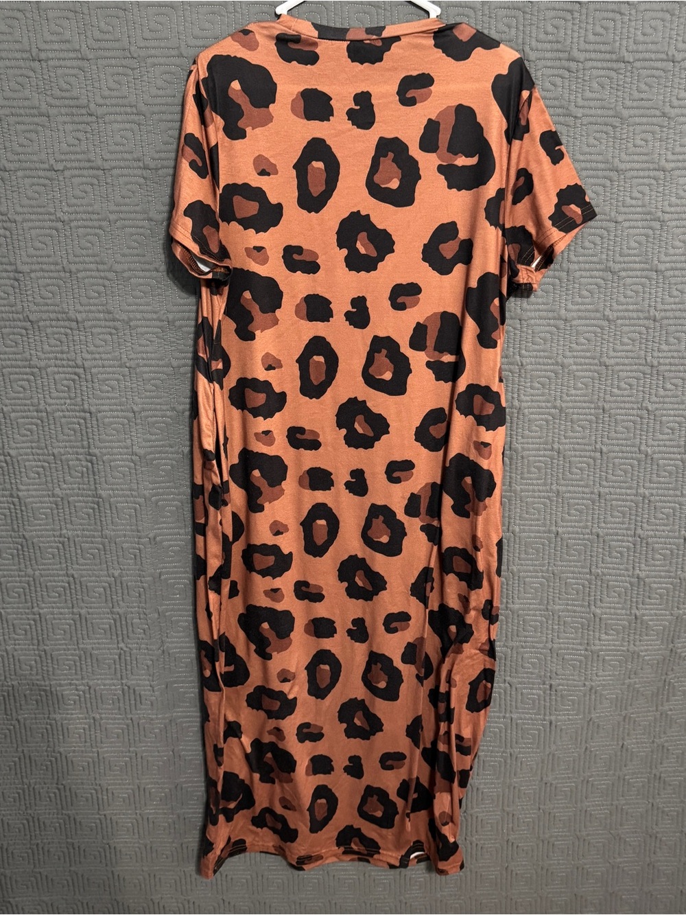 Emery Rose 1XL Plus Size Leopard Print Midi Dress Short Sleeve Tee Pockets - Picture 8 of 8